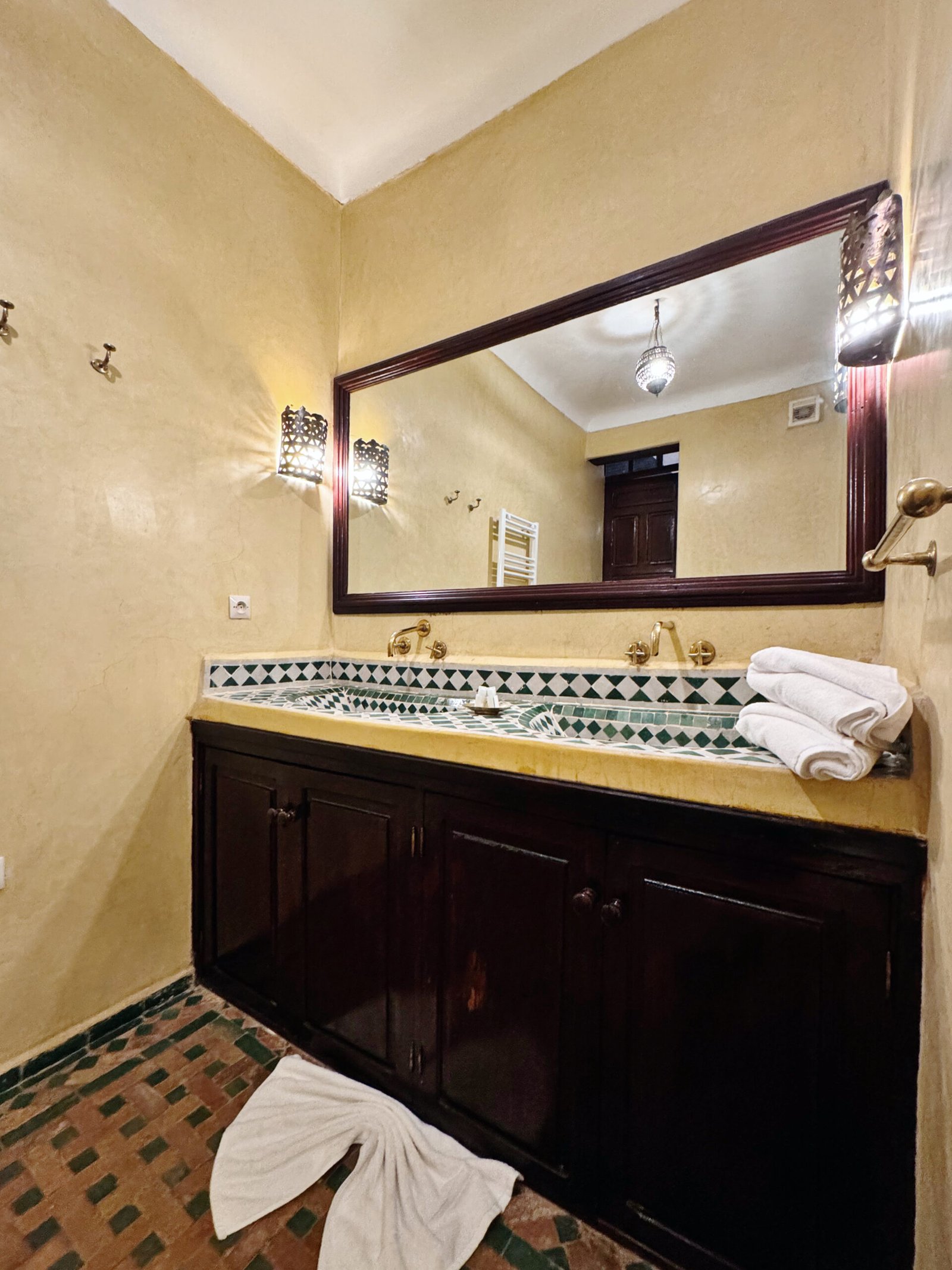 Riad Sarasvati courtyard