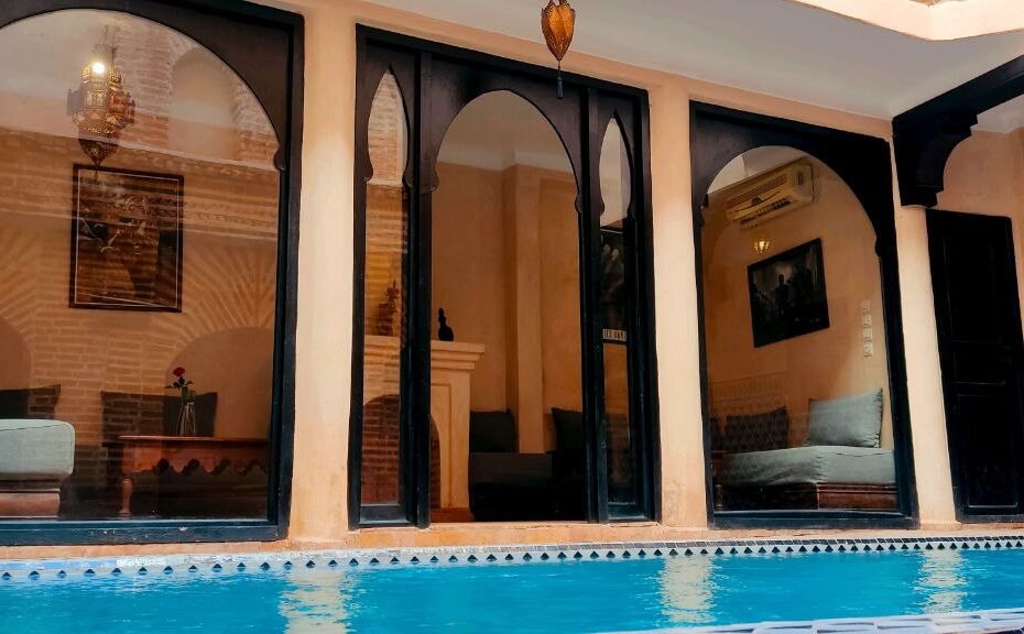 photo_5931790834884264208_y